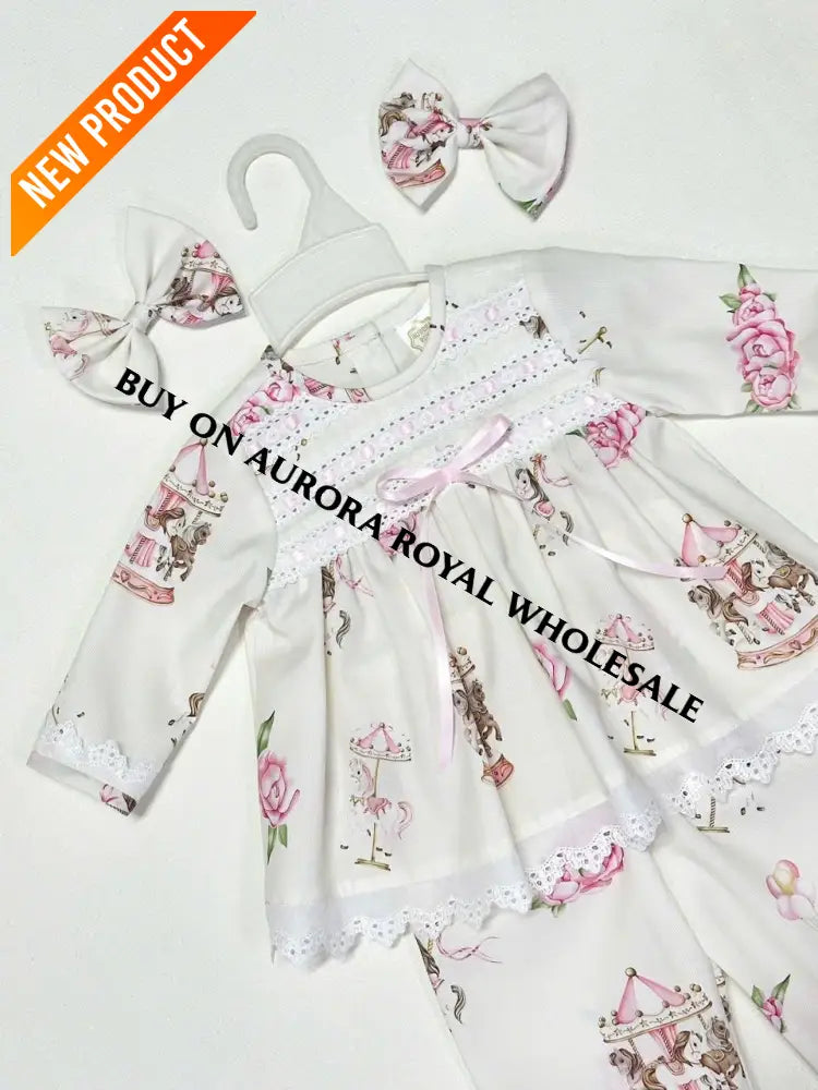 NEW‼️PACK OF 5 SIZES CAROUSEL PINK CUSTOM PRINTED PYJAMA & BOWS SET🎀🎀 BABY/TODDLER OUTFIT