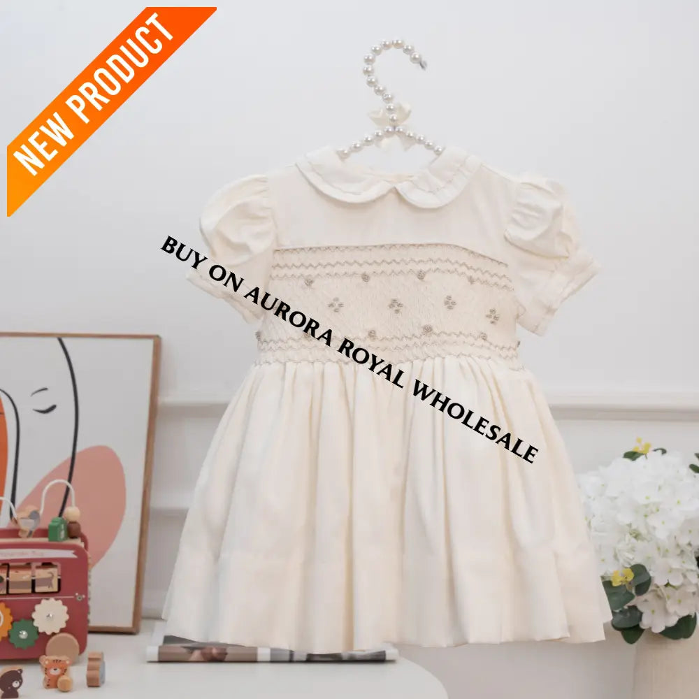PRE ORDER‼️NEW🎄PACK OF 5 SIZES DAISY CREAM SILK/SATIN GLITTERING FRONT & BACK🧵🪡👑HAND SMOCKED DRESS PANTIES & HAIR
