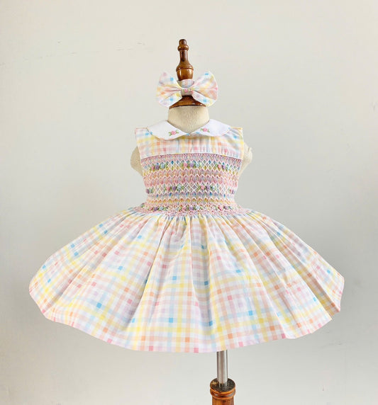 PRE-ORDER & GET NEXT WEEK‼️NEW PACK OF 6 SIZES 🤩LIZZY PASTEL CHECK☀️HAND-SMOCKED🧵🪡DRESS, PANTIES & HAIR BOWS OR HEADBAND🎀