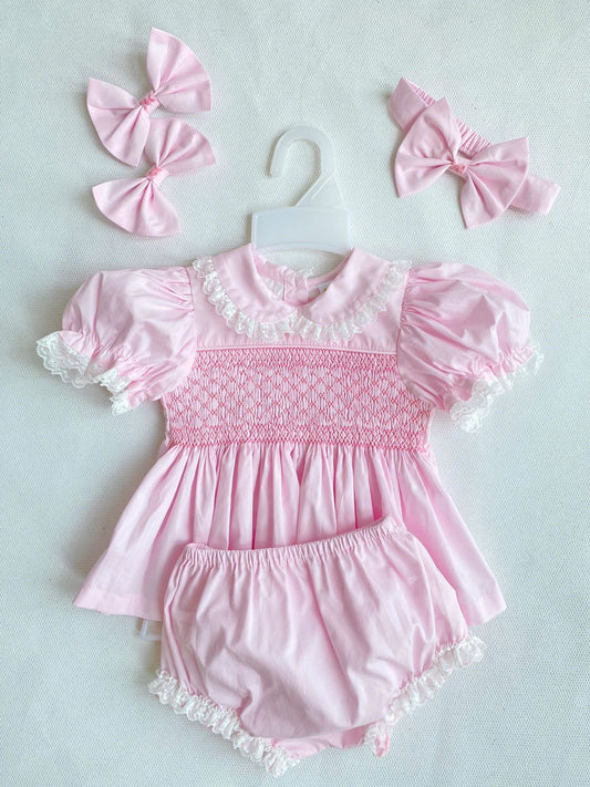 PRE-ORDER & GET IT NEXT WEEK‼️NEW🤩FREYA PINK🌸HAND-SMOCKED🧵🪡SHORT DRESS,PANTIES & HAIR ACCESSORIES