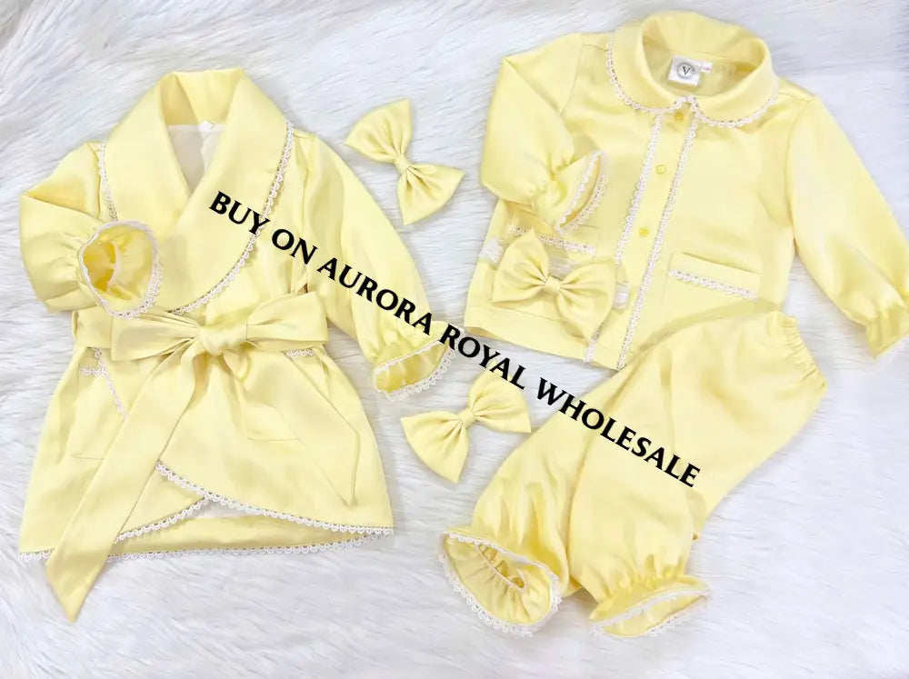 New Season🤩Pack Of 5 Sizes Sofia Lemon🍋 Silk/Satin 🪽Dressing Gown Pyjamas & Bows🎀🎀