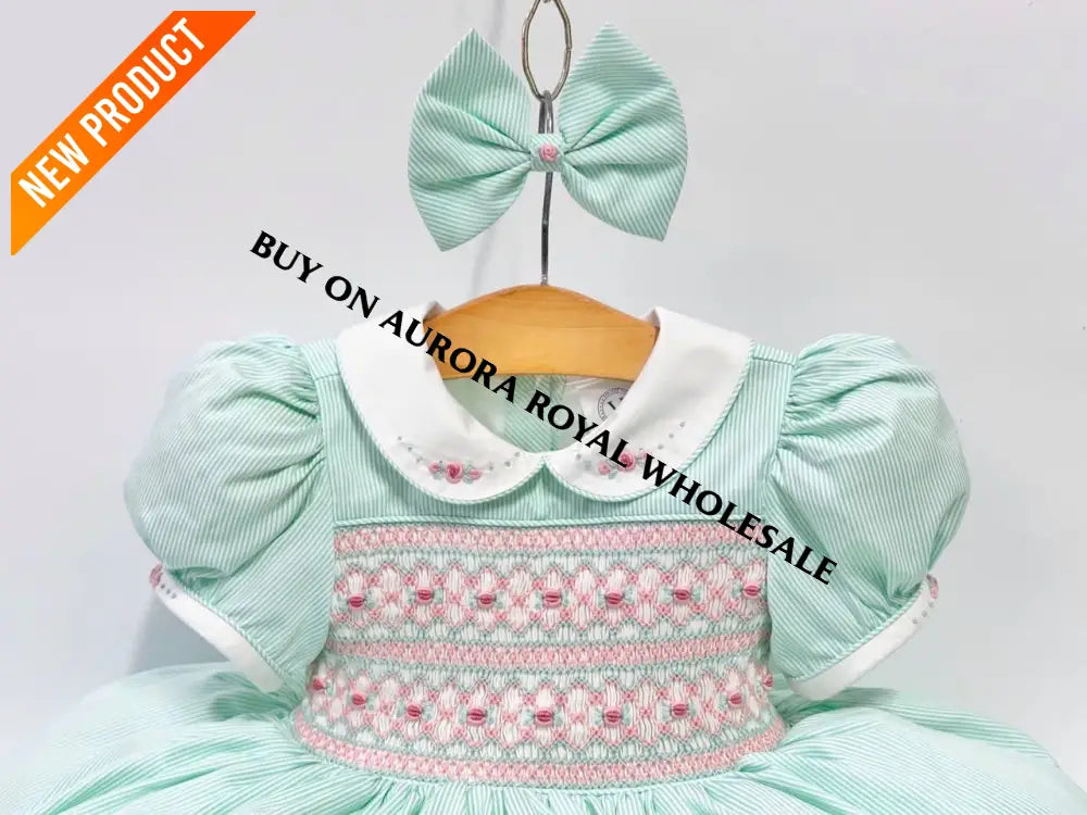 PRE ORDER&GET NEXT WEEK‼️NEW PACK OF 5 SIZES 🤩EMMA MINT👗FRONT & BACK HAND SMOCKED🧵🪡DRESS,PANTIES & HAIR ACCESSORIES🎀