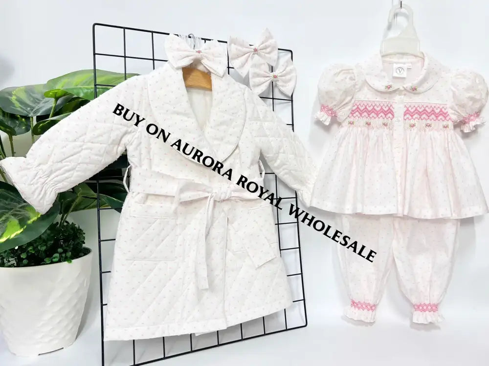 New🌷🤩Pack Of 5 Sizes Kira Pink Quilted Gown Hand-Smocked Pyjama & Bows Set🎀🎀 Baby-Toddler Dresses