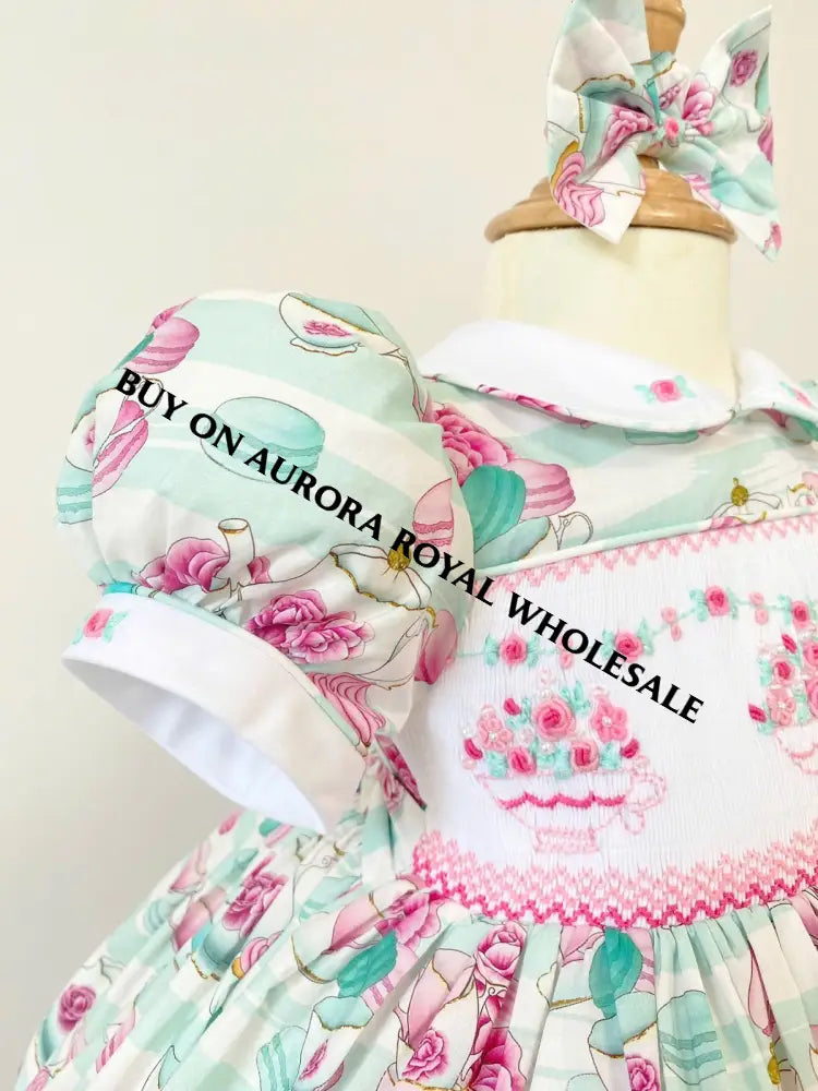 NEW! PACK OF 5 SIZES PARTY🥳🎉HAND-SMOCKED🧵🪡PEARLS DETAILS DRESS & ACCESSORIES🎀 - DRESS