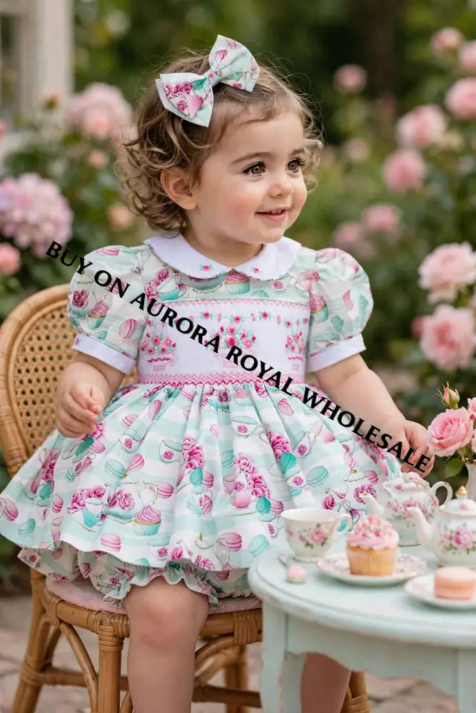 NEW! PACK OF 5 SIZES PARTY🥳🎉HAND-SMOCKED🧵🪡PEARLS DETAILS DRESS & ACCESSORIES🎀 - DRESS