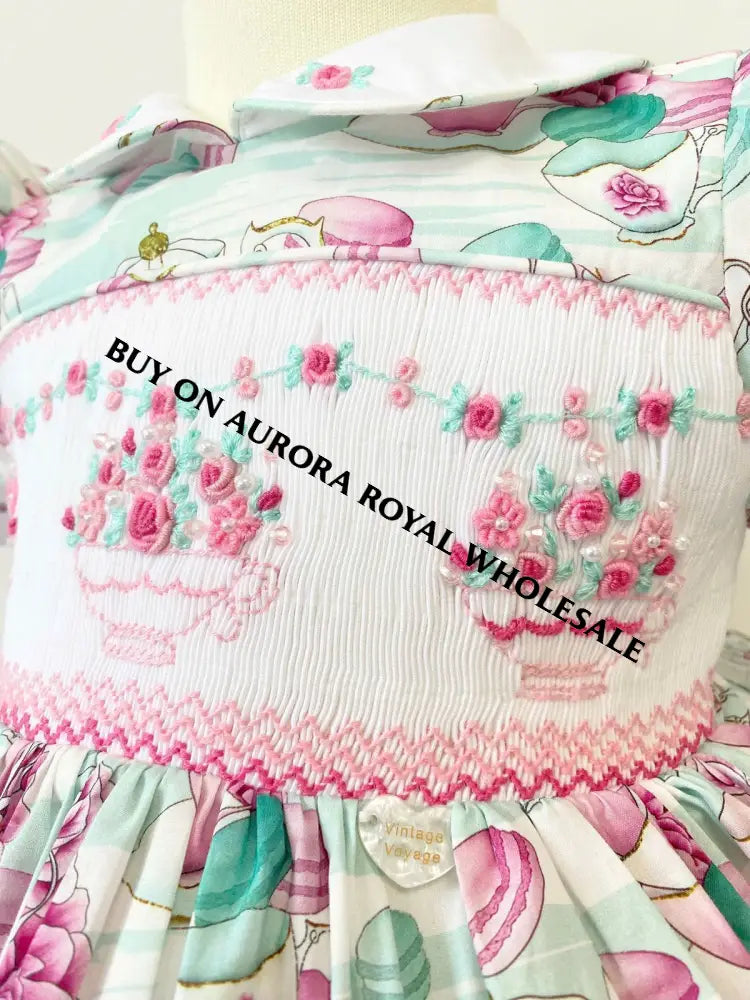 NEW! PACK OF 5 SIZES PARTY🥳🎉HAND-SMOCKED🧵🪡PEARLS DETAILS DRESS & ACCESSORIES🎀 - DRESS