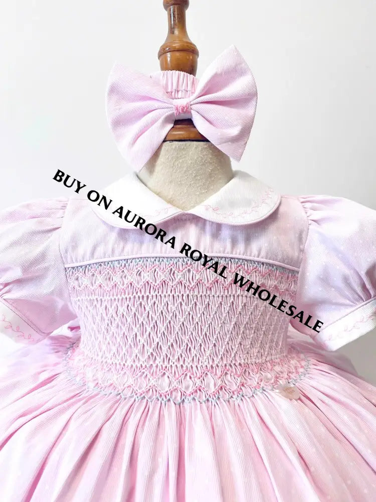 PRE-ORDER & GET IT NEXT WEEK‼️NEW SEASON🤩MARGOT PACK OF 6 SIZES PINK🌸 HAND-SMOCKED🧵🪡DRESS PANTIES & HAIR ACCESSORIES🎀