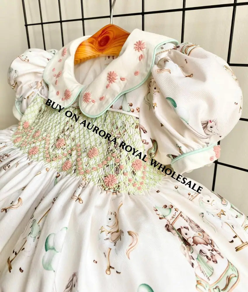 PRE-ORDER&GET NEXT WEEK‼️NEW😍 PACK OF 5 SIZES CUSTOM PRINT CAROUSEL MINT HAND-SMOCKED🧵🪡BABY DRESS SET👑🎀 BABY/TODDLER