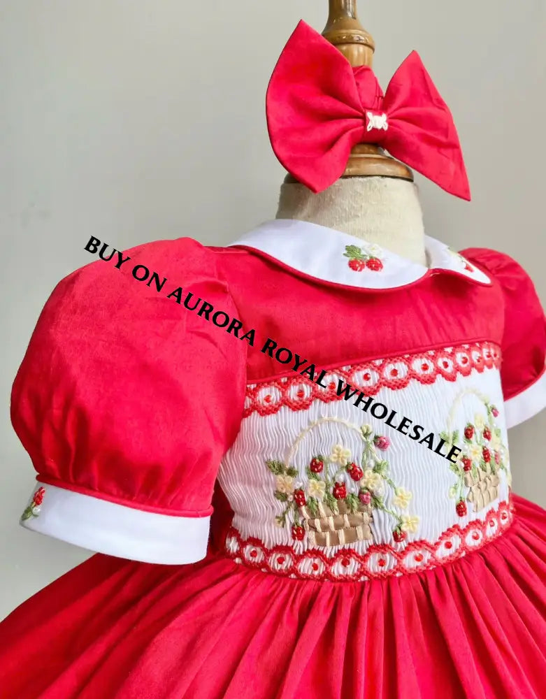 PRE-ORDER & GET NEXT WEEK‼️NEW🎄PACK OF 5 SIZES 🧑‍🎄ELIZABETH STRAWBERRY🍓BASKET HAND-SMOCKED🧵🪡👑DRESS & ACCESSORIES🎀