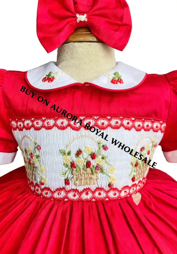 PRE-ORDER & GET NEXT WEEK‼️NEW🎄PACK OF 5 SIZES 🧑‍🎄ELIZABETH STRAWBERRY🍓BASKET HAND-SMOCKED🧵🪡👑DRESS & ACCESSORIES🎀