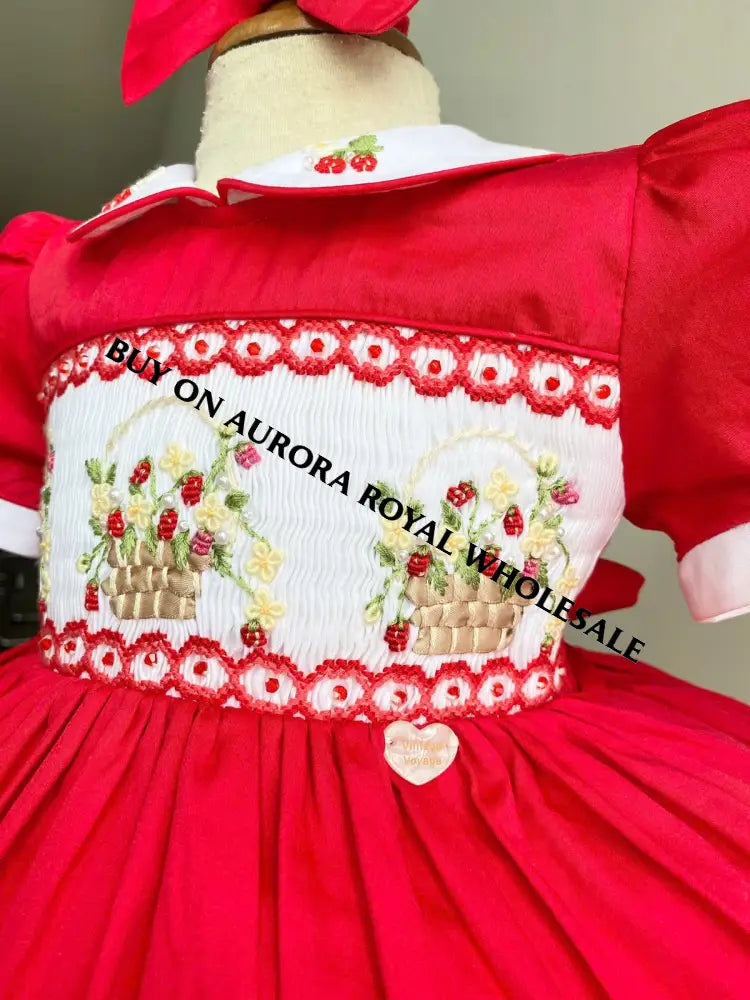 PRE-ORDER & GET NEXT WEEK‼️NEW🎄PACK OF 5 SIZES 🧑‍🎄ELIZABETH STRAWBERRY🍓BASKET HAND-SMOCKED🧵🪡👑DRESS & ACCESSORIES🎀
