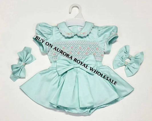 PRE-ORDER&GET NEXT WEEK‼️PACK OF 5 SIZES LOLA MINT👗HAND-SMOCKED 🧵🪡BABY SKIRT SET HEADBAND OR BOWS🎀🎀 BABY OUTFIT