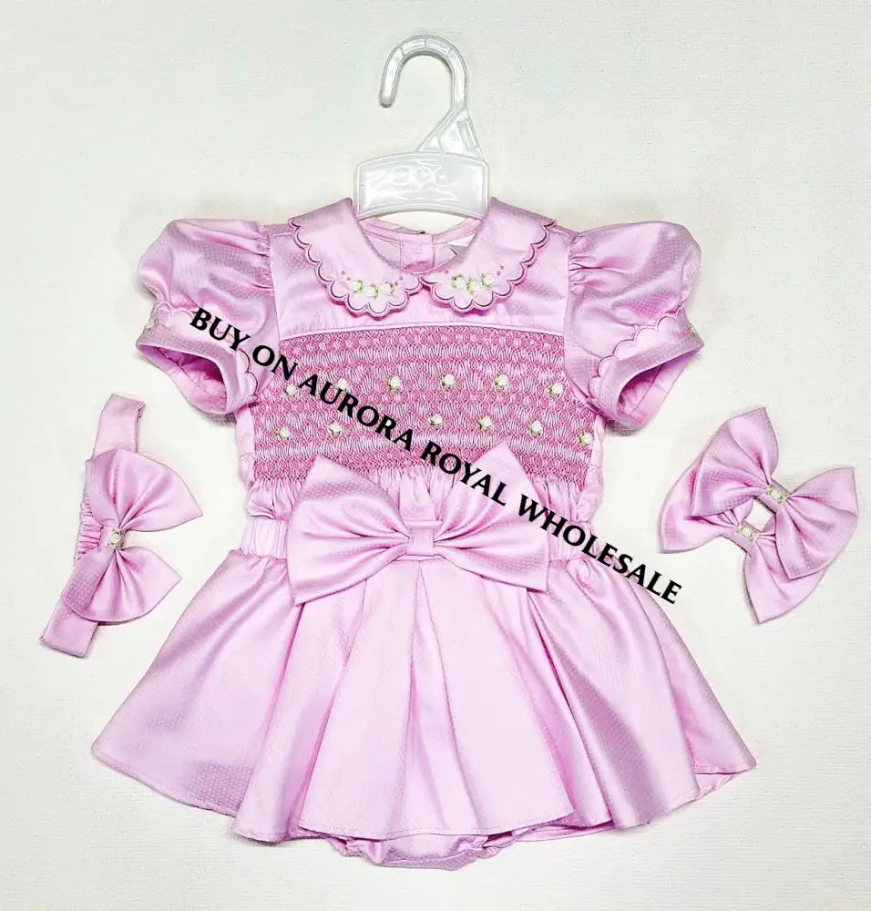 PRE-ORDER&GET NEXT WEEK‼️PACK OF 5 SIZES LOLA PINK🩷HAND-SMOCKED🧵🪡BABY SKIRT SET HEADBAND OR BOWS🎀🎀 BABY OUTFIT