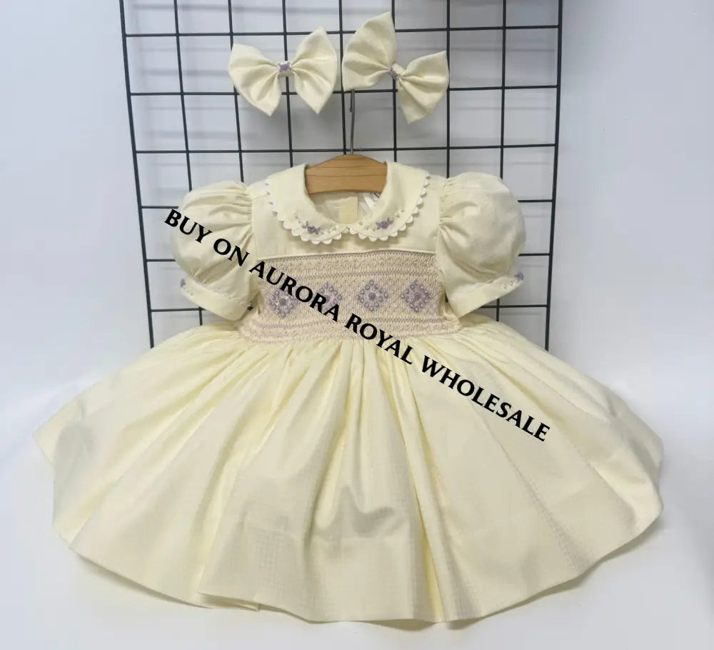 PRE-ORDER NOW & GET NEXT WEEK‼️NEW🤩PACK OF 5 SIZES MOLLY CREAM & LILAC💜HAND-SMOCKED🧵🪡👑DRESS,PANTIES (6M-24M) & BOWS OR